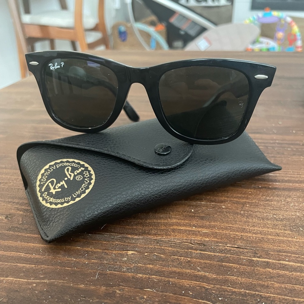 Ray ban sunglasses men wayfarer, polarized.